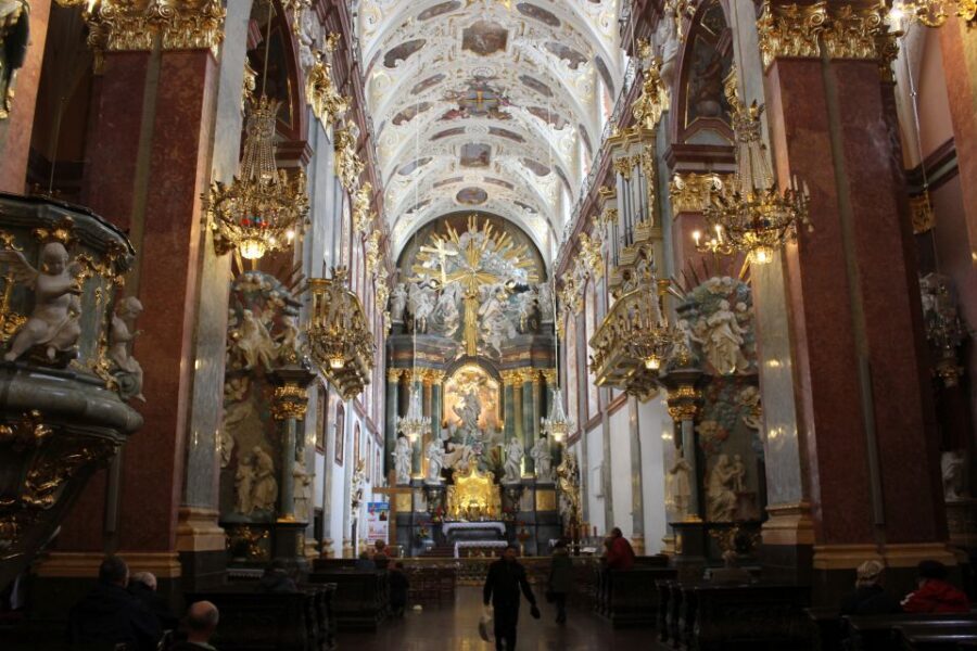 Half-Day Czestochowa Black Madonna Tour from Krakow - How the tour stays “private” (and why that matters)