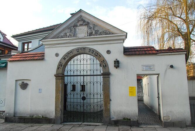 Highlights & Hidden Gems With Locals: Best of Krakow Private Tour - Key Things That Make This Tour Worth Your Time