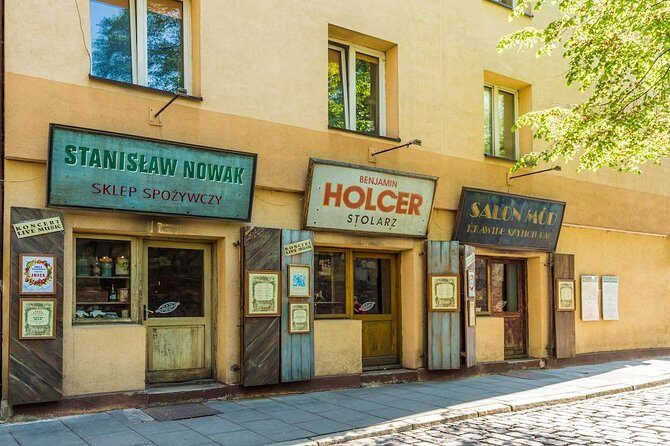 Jewish Quarter Kazimierz Guided Walking Tour in Krakow - Route basics: from Szeroka 24 to Lipowa 4