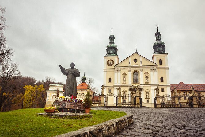John Paul II Route Guided Tour With Private Transport - Stop 1: Kalwaria Zebrzydowska Sanctuary and Park (UNESCO “Polish Calvary”)