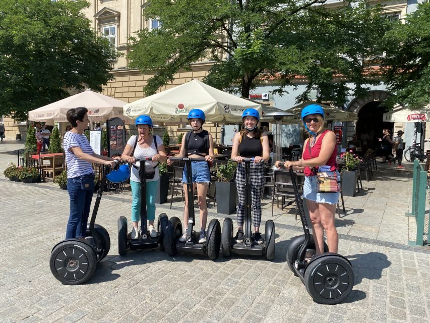 Krakow: 2h Kazimierz (Jewish Quarter) Segway Tour - Segway training and helmets: getting confident before the history