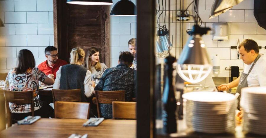 Krakow: 4-Hour Polish Food Tour - Kazimierz to Old Town: why this food tour feels like city orientation