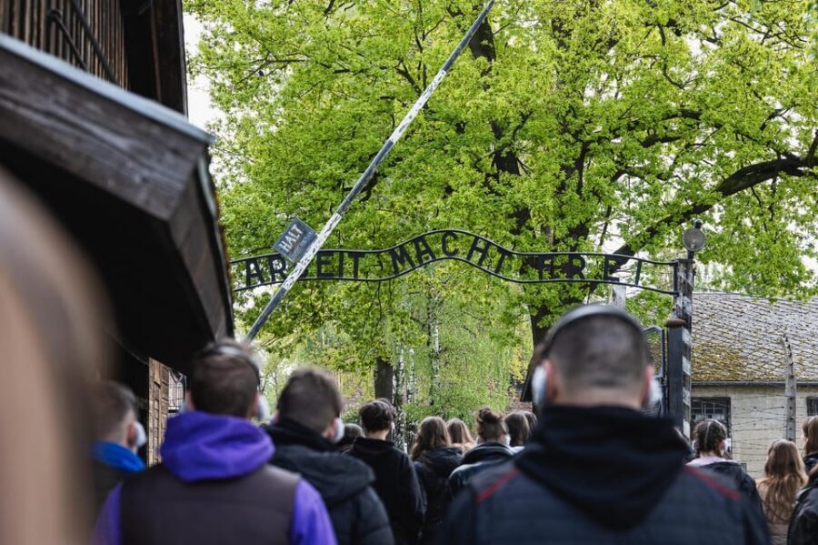 Krakow Auschwitz-Birkenau Memorial Guided Tour Meeting Point - Key highlights I’d plan around