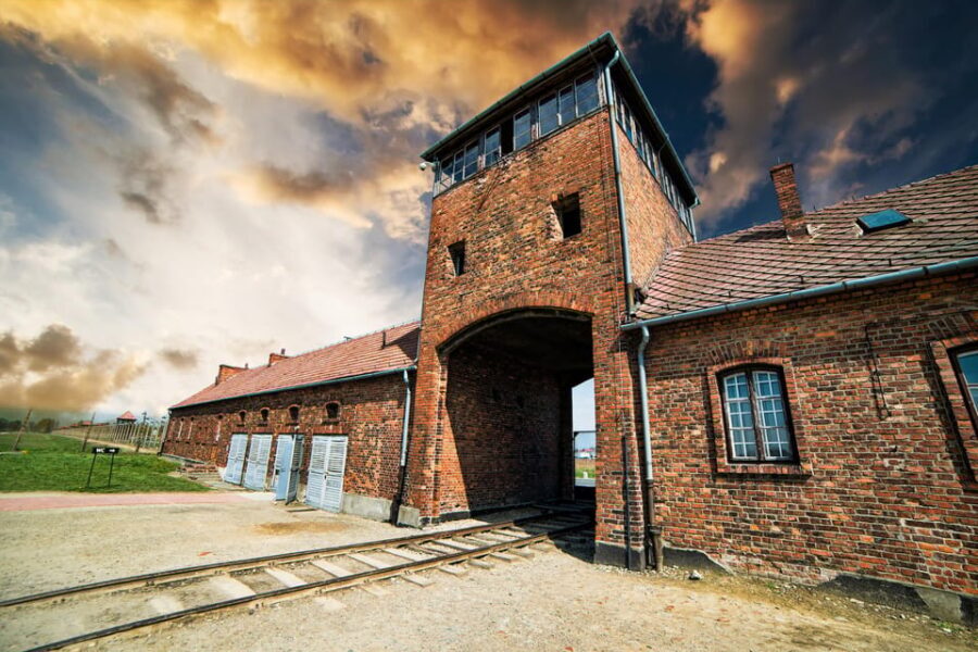 Krakow Auschwitz-Birkenau Memorial Guided Tour Meeting Point - Krakow to Auschwitz: why this guided day actually works