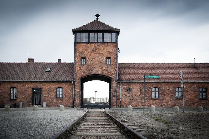 Krakow: Auschwitz-Birkenau Shared English Tour and Transfer - From Krakow Old Town to Oświęcim: the transfer that actually helps