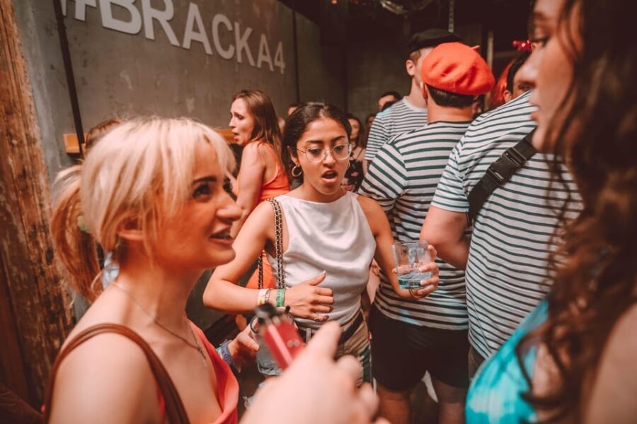 Krakow: Bottomless Brunch with 3-Course Meal and Drinks - Two Hours of Bottomless Brunch: What You Get in Plain Terms