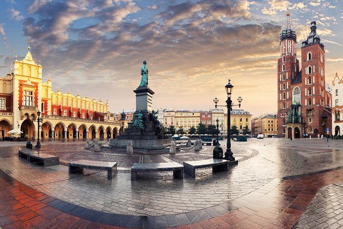 Krakow city tour by electric car - Why an electric car tour is such a smart fit for Krakow