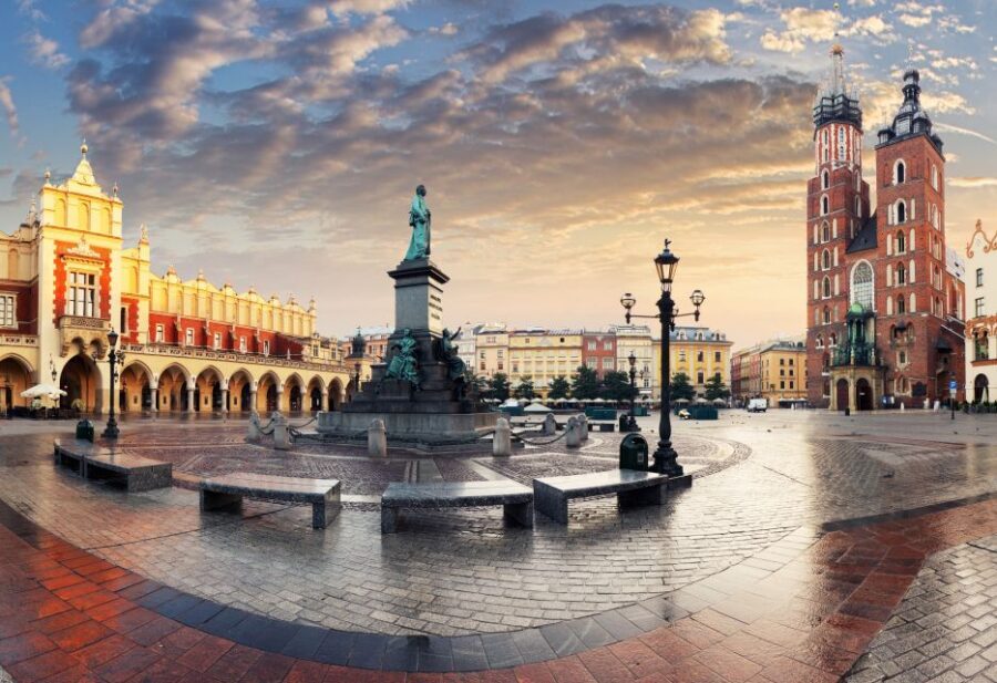 Krakow: E-Car City Tour - Key things you’ll notice on this e-car tour