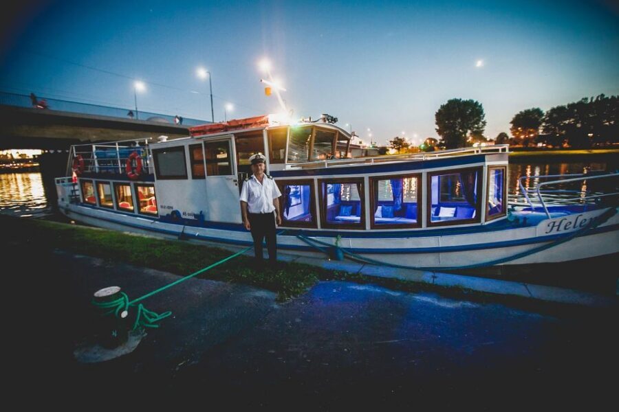 Krakow: Evening Cruise with a Glass of Wine - Should I book the Kapitan Victor evening cruise with wine?