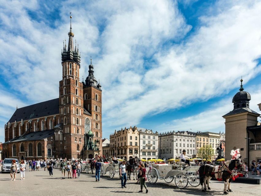 Krakow: Guided Old Town Tour - Wawel Royal Castle Area: Royal Power on a Hill