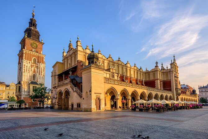 Krakow: Guided Sightseeing Tour by golf cart/buggy - Former Ghetto and memorials: what you should notice