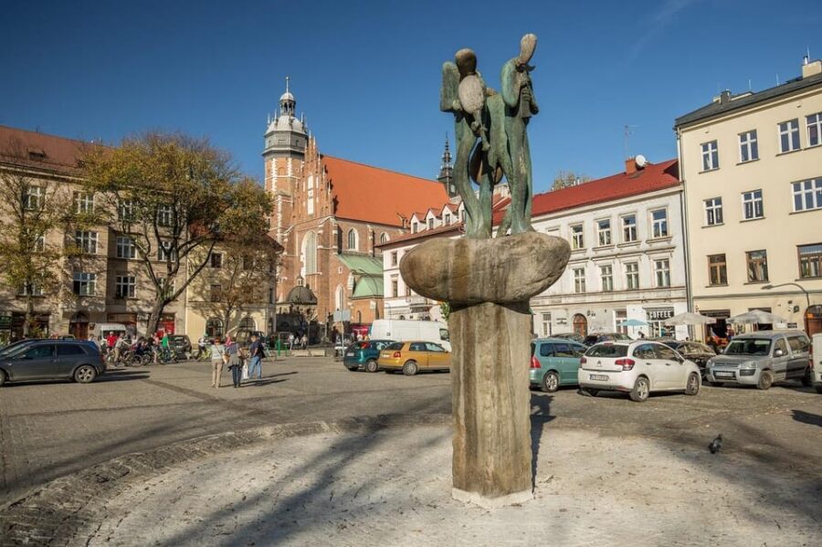 Krakow: Guided Tour of the Jewish Ghetto - The Ghetto Wall remains: a fragment that makes it real