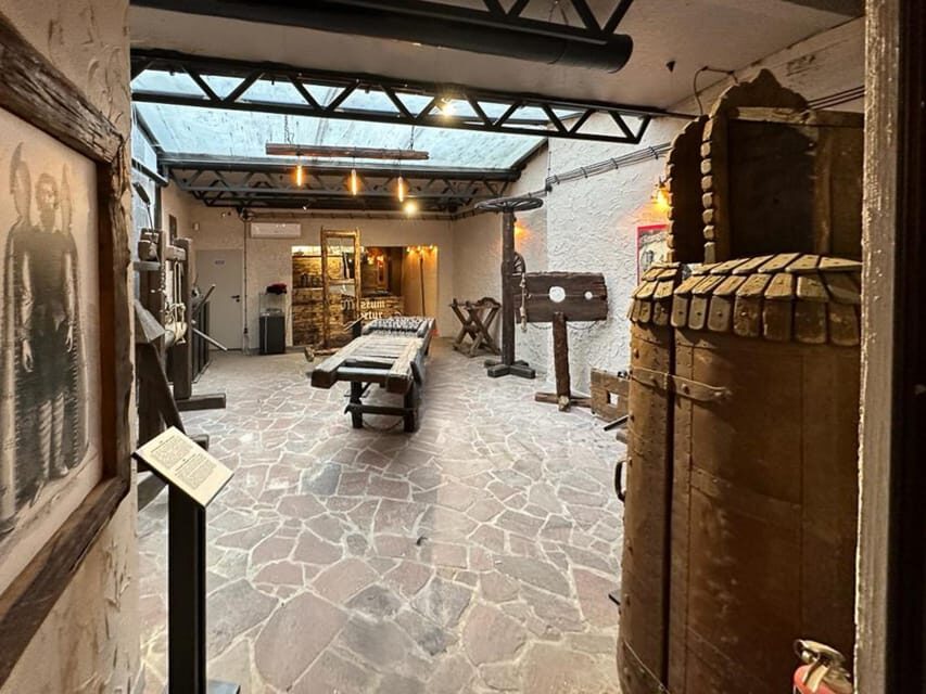 Kraków: Guided Tour of the Torture Museum - Medieval to modern devices: how the museum’s story teaches without going soft