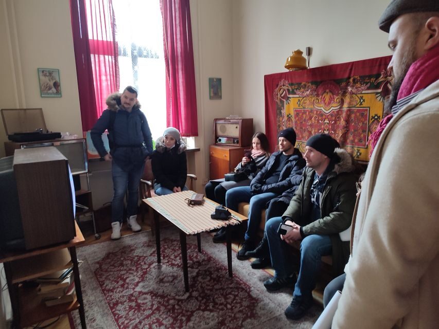 Krakow: Guided Tour to Nowa Huta on Commie Retro Van - The tank photo stop: an easy, memorable moment