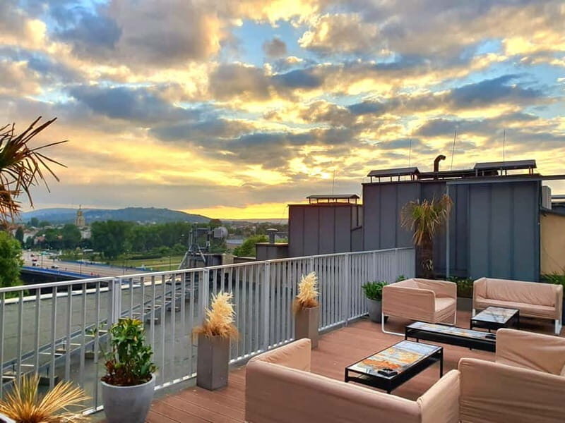 Krakow: Hidden Rooftop Bar Reservation with 1 Cocktail - Key things to know before you go