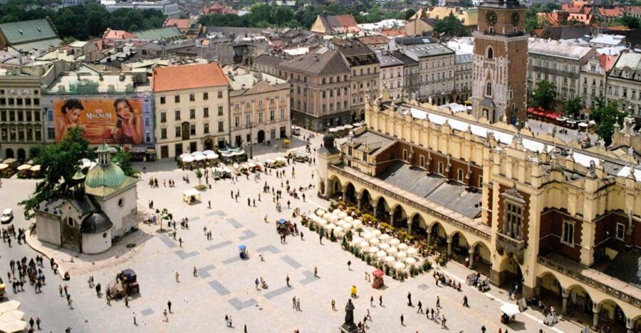 Krakow: Highlights of Old & New Town Private Walking Tour - From Barbakan meeting point to the Royal Route mindset