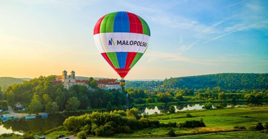Kraków: Hot Air Balloon Flight with Champagne - A Full 4 Hours in the Air: What the Timeline Really Feels Like
