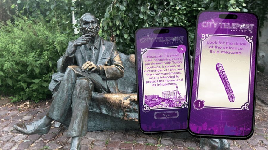 Krakow: Interactive Adventure Guidebook: PL/EN/DE/ES - Walking the Royal Core: Theatre, Barbican, Collegium Maius, and Market Square
