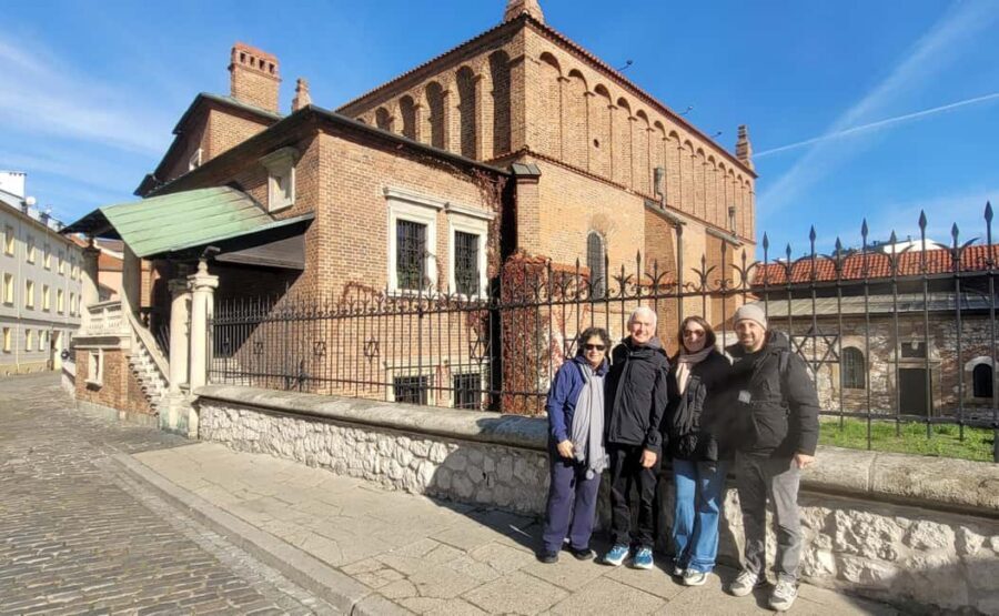 Krakow Jewish District Tour in a Small Group - Plac Nowy and community landmarks: where the neighborhood traded and gathered