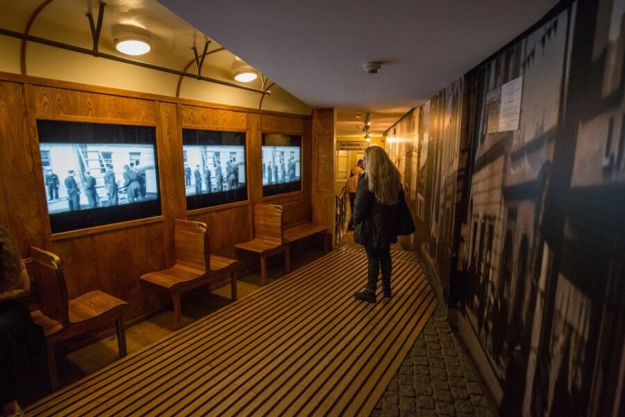 Krakow: Jewish Quarter and Schindler's Factory Guided Tour - Skip the Ticket Line, but Respect the Museum Entry Rules