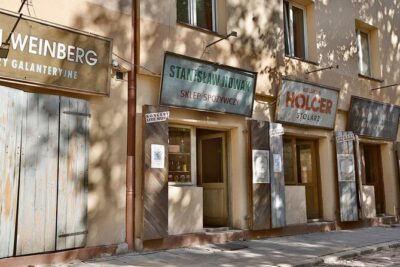 Krakow: Jewish Quarter Guided Walking Tour - Szeroka Street and the cobblestone streetscape you can actually feel