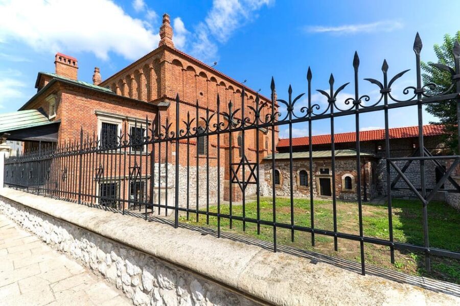 Kraków: Jewish Quarter & Schindler’s Factory Guided Tour - Key things to know before you go