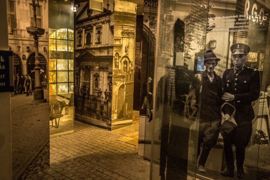 Krakow: Kazimierz, Schindler's Factory & Ghetto with Guide - Should you book this Kazimierz, Schindler’s Factory, and ghetto tour?