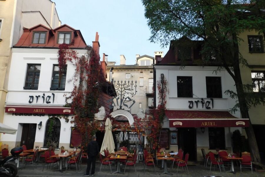 Krakow Old Town and Jewish Quarter in one guided walk - Entering Kraków through two districts in one 3-hour route