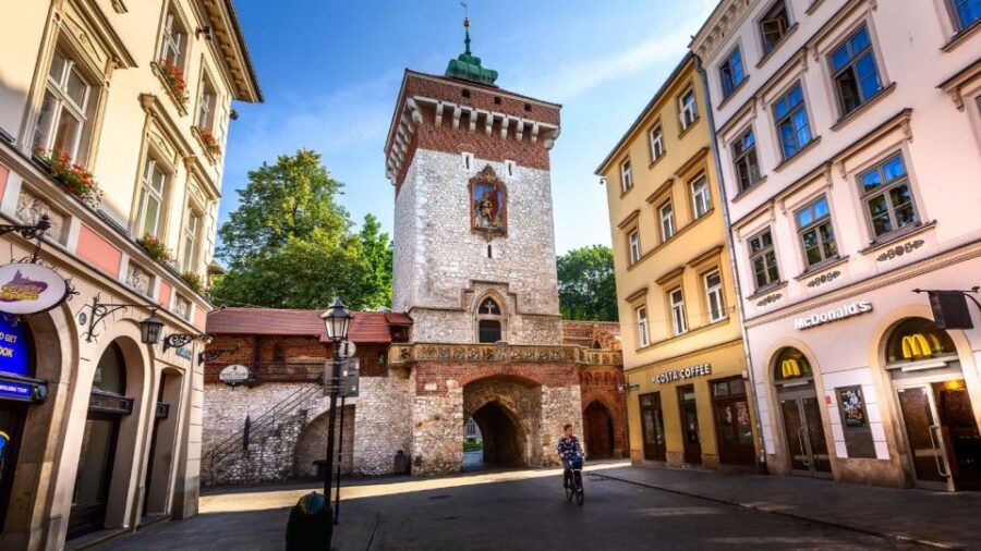 Krakow: Old Town Audioguided walking Tour - Tour start at Tourist Information Bracka 15, and what you actually get