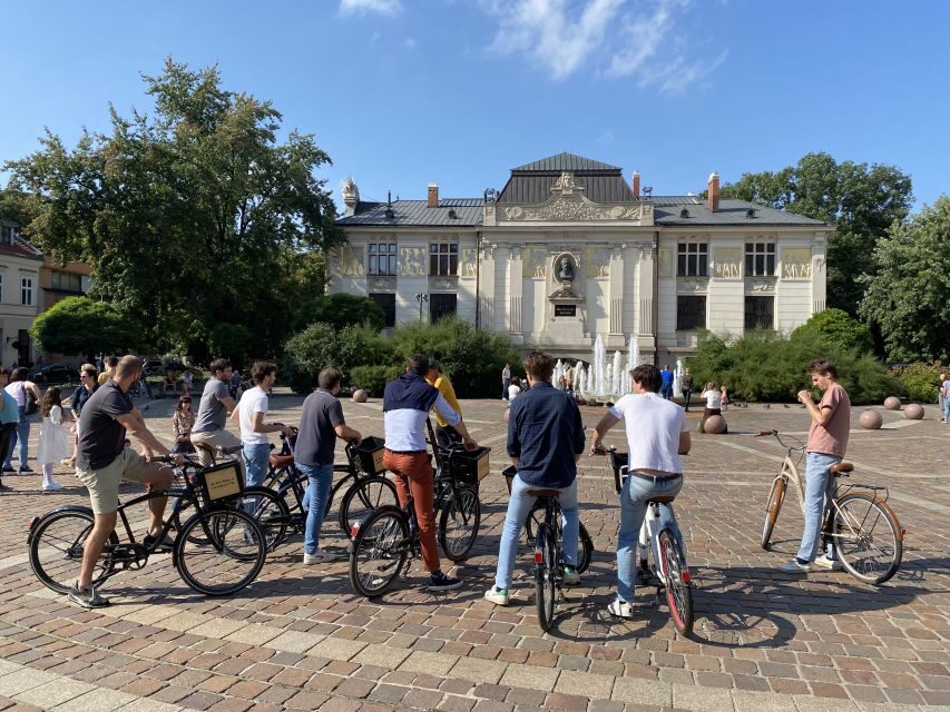 Krakow: Old Town Bike Tour with a Guide - Key things you’ll notice on the ride