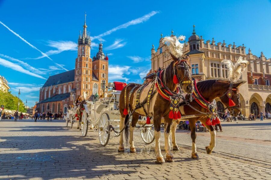 Krakow: Old Town Guided Walking Tour - Price and value: what $32 buys you in Krakow