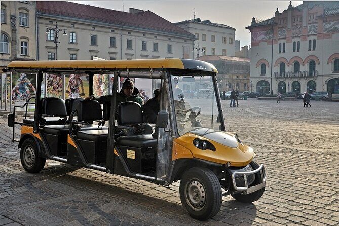 Krakow: Old Town, Jewish Kazimierz and Ghetto Sightseeing by Electric Golf Cart - Tadeusz Pankiewicz: the pharmacy stop that connects world events to a life