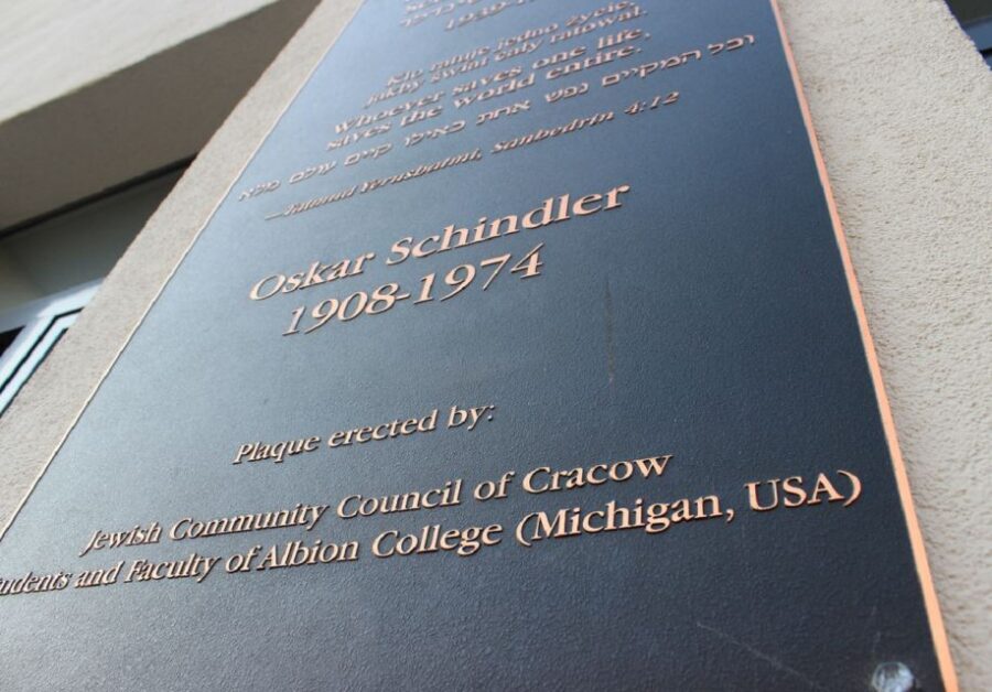 Krakow: Oskar Schindler's Enamel Factory Museum Guided Tour - Key things to know before you go