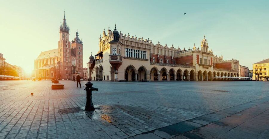 Krakow: Rynek Underground Museum Guided Tour & Stories - From Cloth Hall to the first clue above the Main Square