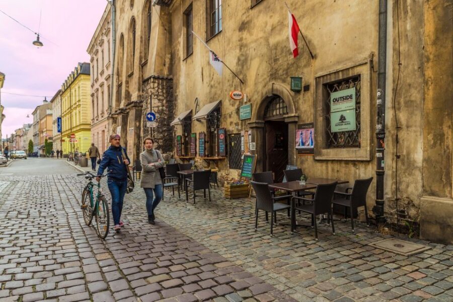 Krakow: Schindler's Factory and Jewish Ghetto Guided Tour - Who should book this tour, and who might want to think twice