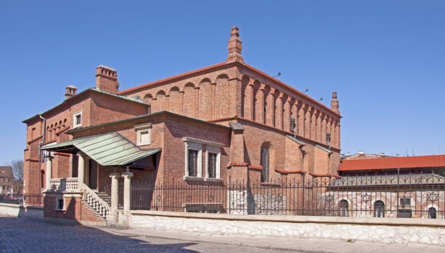 Krakow: Schindler's Factory & Kazimierz Jewish Quarter Tour - Key Points You’ll Care About