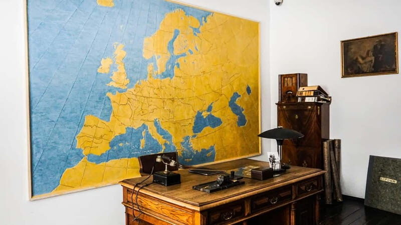 Krakow: Schindler's Factory Tour and Entrance Ticket - Why Oskar Schindler’s Factory matters in Kraków