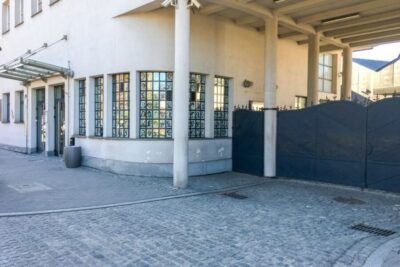 Krakow: Schindler's Factory Tour with Entrance Ticket - What the Guide Adds: Context, Emotion, and a Balanced Lens