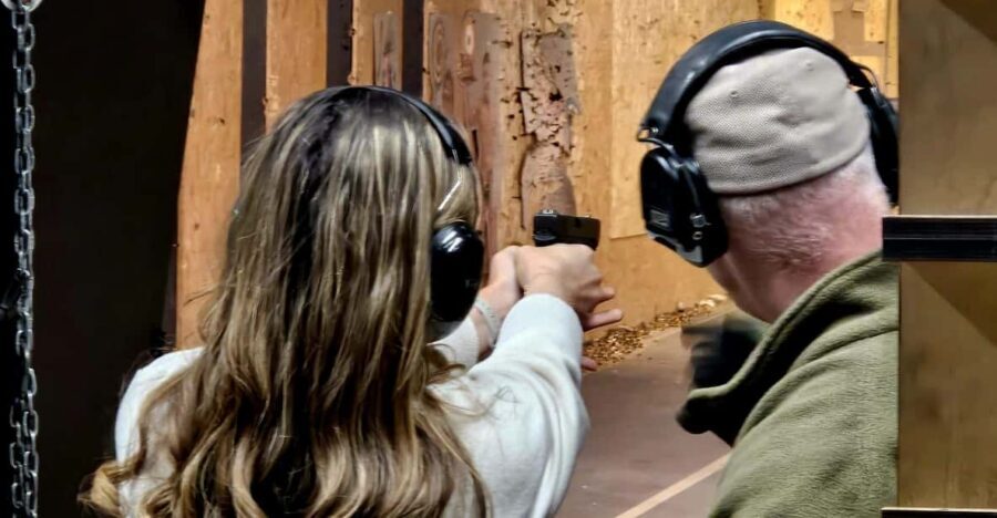 Krakow: Shooting range with hotel pickup - Hotel pickup in Krakow: the part that saves your day