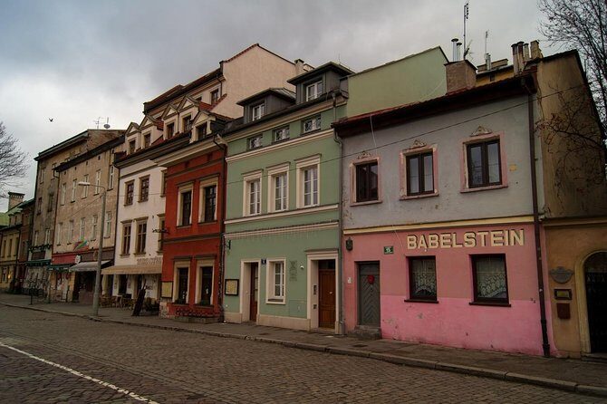 Krakow: Skip the line Oskar Schindler’s Museum Private Tour - How you’ll understand Schindler, Krakow’s Jewish community, and occupied Poland