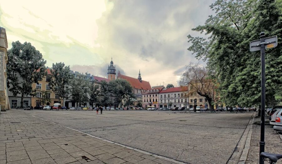 Krakow: Skip-the-line Oskar Schindler’s Museum Private Tour - Price and value: is $125 per person reasonable?