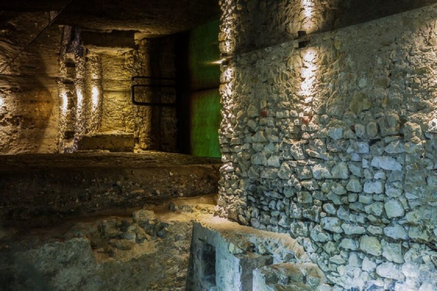 Krakow: Skip-the-Line Rynek Underground Museum Guided Tour - Practical tips for a smooth underground visit