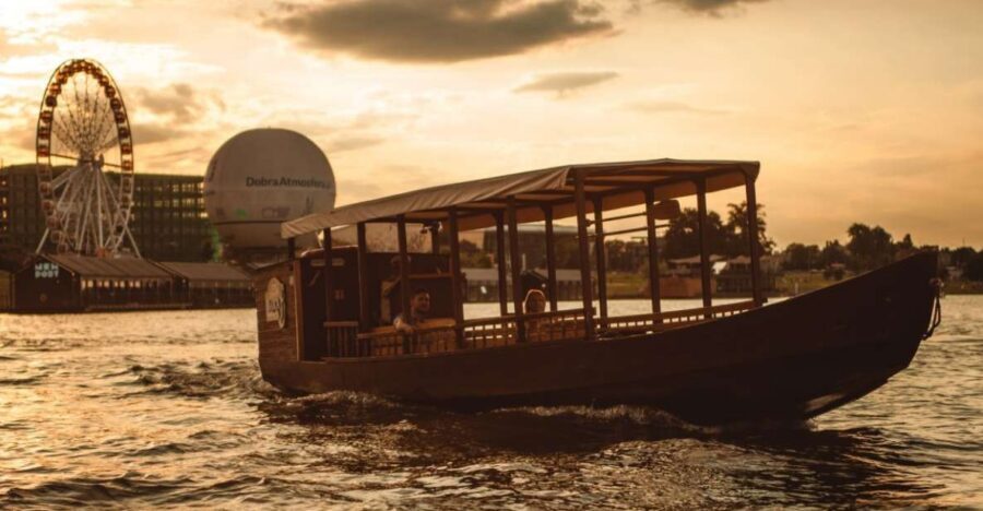 Krakow: Vistula Night Cruise by Gondola w/ Audio Commentary - The Wooden Gondola: Old-Pattern Build, Modern Safety