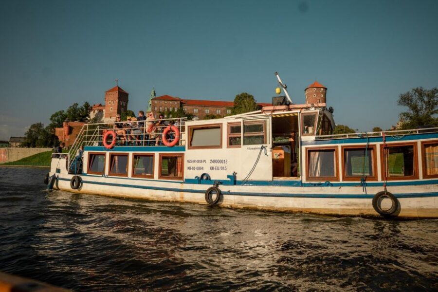 Krakow: Vistula River Panoramic Boat Tour ️ - Value for about $16: what you actually get