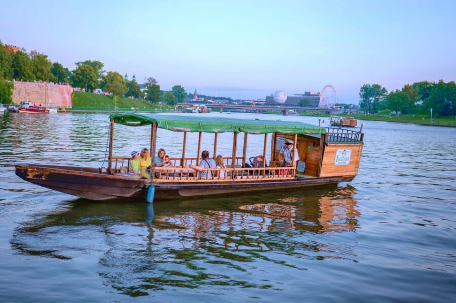 Krakow: Vistula River Sightseeing Cruise ️ - Who this cruise suits best (and who might want something longer)