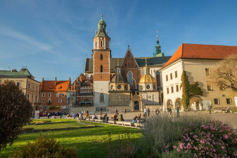Krakow: Wawel Castle, Cathedral, Rynek Underground & Lunch - Rynek Underground Museum: medieval streets under your feet
