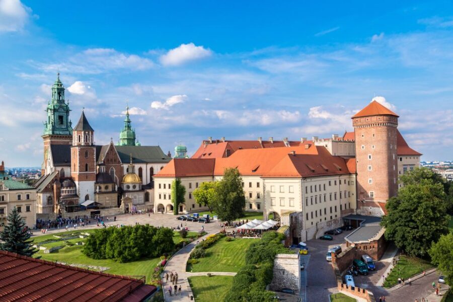 Krakow: Wawel Castle, Cathedral, Rynek Underground & Lunch - Who should book this tour (and who should skip it)