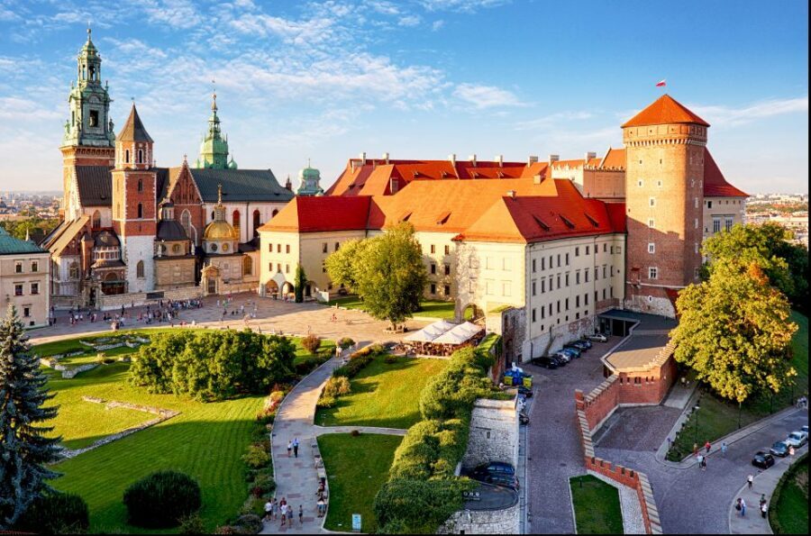 Krakow: Wawel Castle Guided Tour with Entry Tickets - Cathedral is separate: plan your next step after the tour
