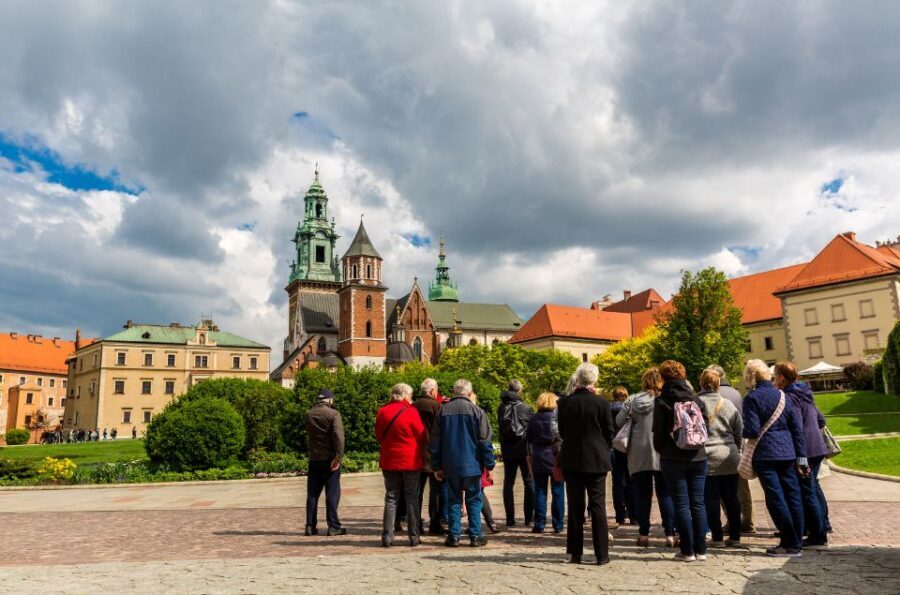 Krakow: Wawel Castle Guided Tour with Entry Tickets - How long is enough? The real answer for a 1–2 hour tour