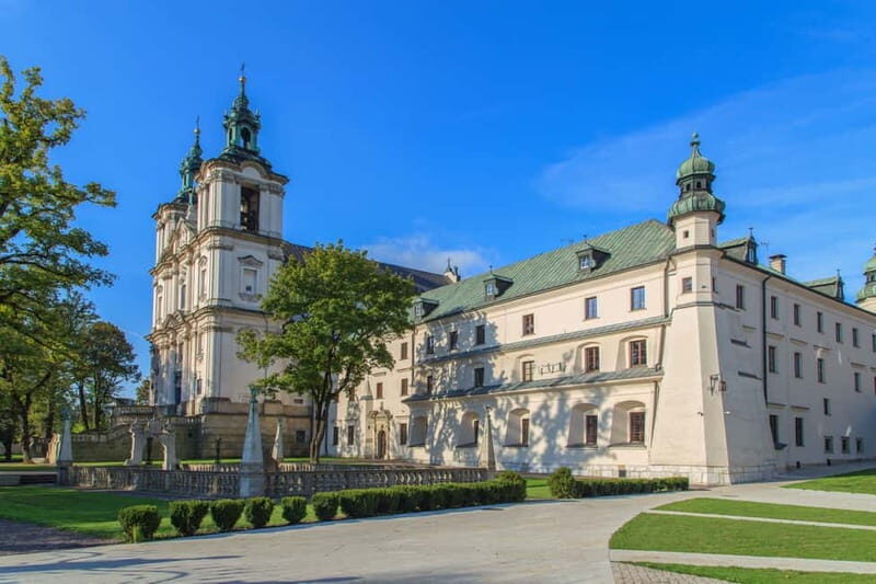 Krakow: Wawel Hill Audioguide Tour - Price and value: $8 for two hours of guidance that you control